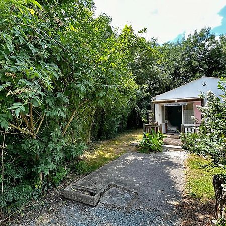 Les Cabanes Du Lac Vandre ภายนอก รูปภาพ