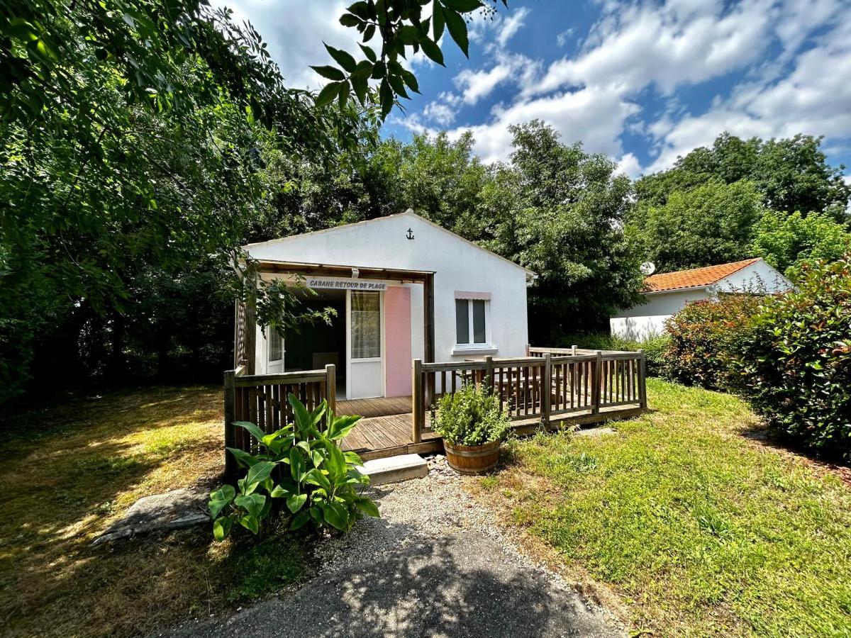 Les Cabanes Du Lac Vandre ภายนอก รูปภาพ