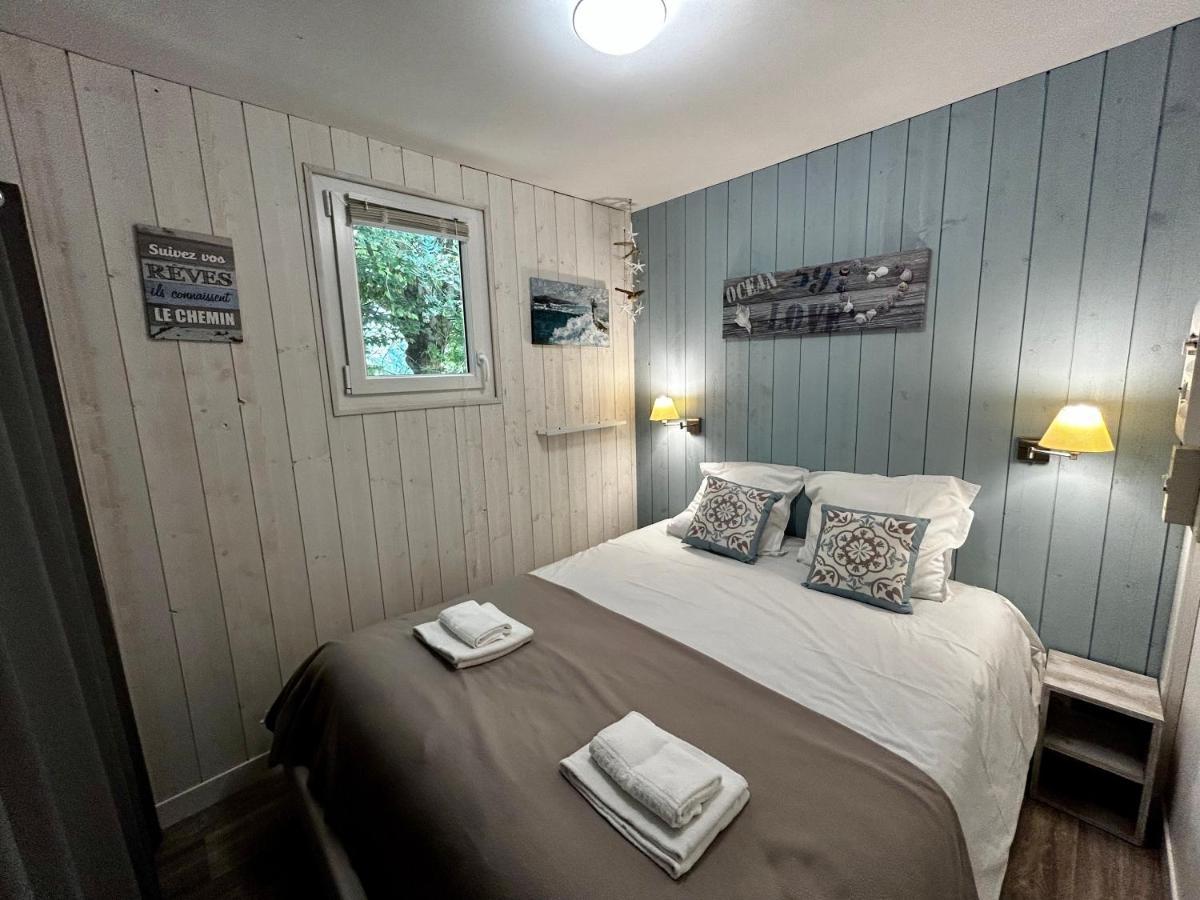 Les Cabanes Du Lac Vandre ภายนอก รูปภาพ