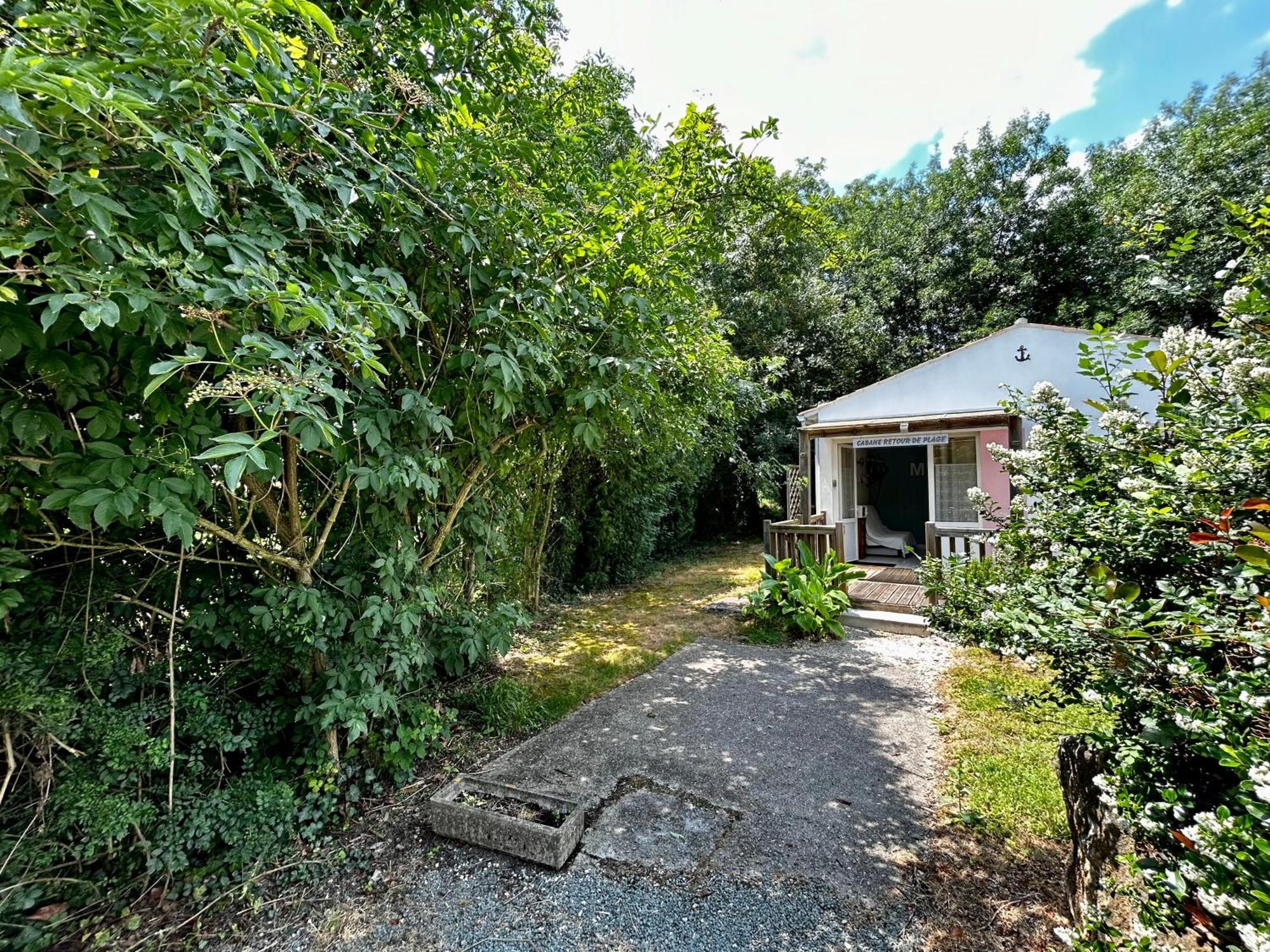 Les Cabanes Du Lac Vandre ภายนอก รูปภาพ